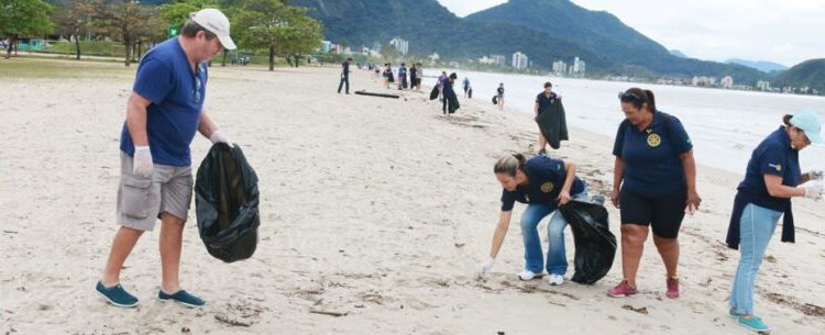 Prefeitura de Caraguatatuba promove ação de limpeza de rios e praias neste sábado e convida voluntários