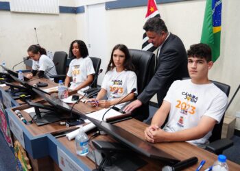 Câmara Jovem 2023: Eleitos jovens vereadores para a Mesa Diretora neste segundo semestre