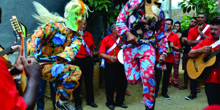 Fundacc realiza “Folclore em festa – Encontro de Culturas” em praças da cidade