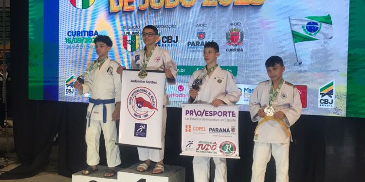 Judocas de Bertioga conquistaram duas medalhas em renomada competição