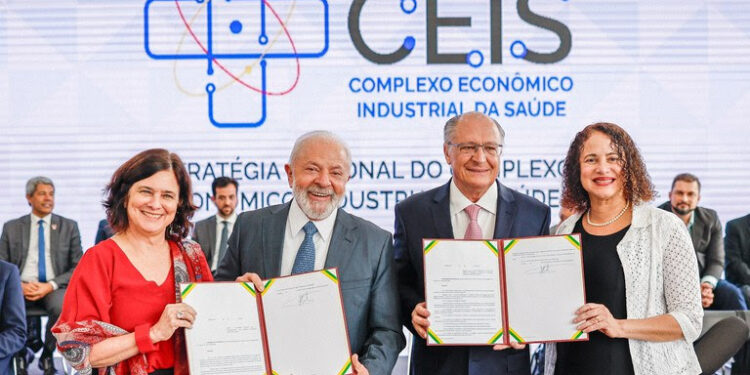 Nós estamos criando um país”, diz Lula sobre Complexo Econômico-Industrial da Saúde