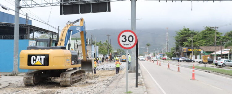 Obras de recuperação da SP-55 são realizadas no trecho Sul da rodovia em Caraguatatuba