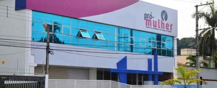 Chuvas fortes em Caraguatatuba atingem prédios públicos e interrompem parcialmente serviços nesta quinta-feira