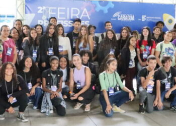 2ª Feira das Profissões dá oportunidades aos jovens de Caraguatatuba no direcionamento do futuro profissional