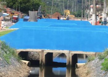 Prefeitura executa obras na Rua Alta Tensão para melhorar drenagem na parte baixa do Perequê-Mirim