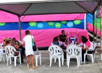 Carreta da Saúde realiza exames de prevenção no Centro de Caraguatatuba