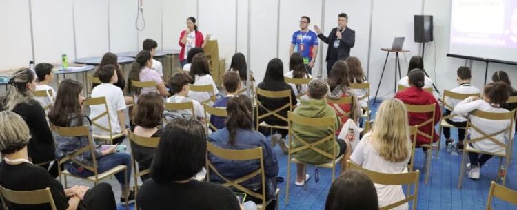 Juventude Empreendedora é destaque no 5º Empreenda Caraguatatuba