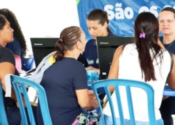 ‘Gabinete em Ação’ segue até sexta-feira no Perequê-Mirim e ultrapassa 2,5 mil atendimentos