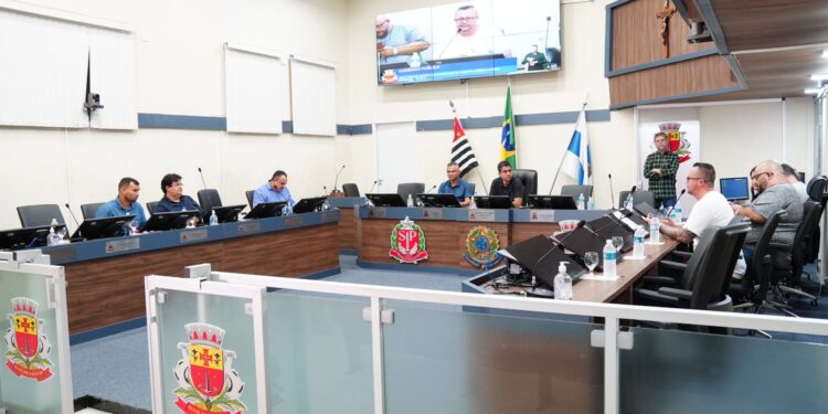 Câmara promove segunda audiência pública referente a plano de carreira do magistério público municipal nesta quinta-feira (05)