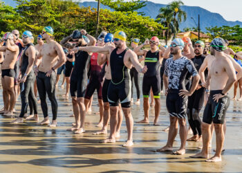 Atletas enfrentam desafio de aquathlon e travessia no Cantão do Indaiá