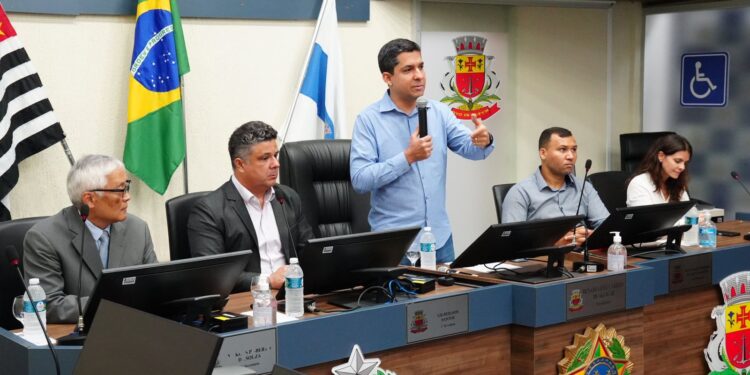 Câmara Municipal lança Programa Câmara Universitária