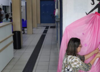 Prefeitura de Caraguatatuba arrecada acessórios para pacientes oncológicos do Hospital Regional