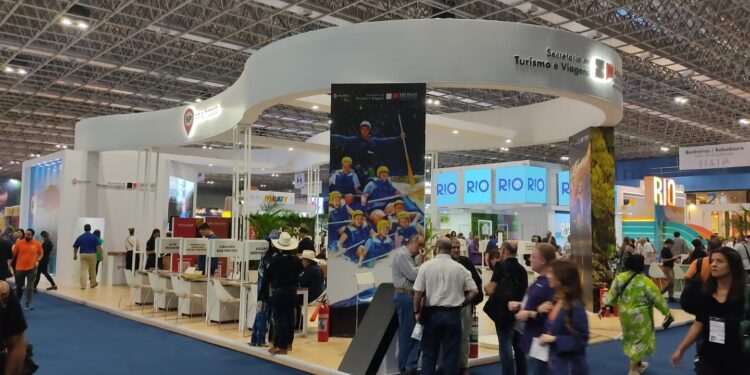 Atrações turísticas de Bertioga são vislumbradas por mais de 70 mil pessoas em renomadas feiras do setor