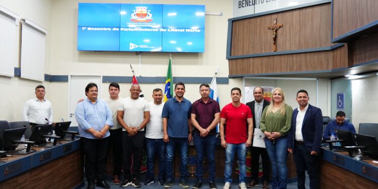Gil Oliveira, Leleco Augusto, Pedro Renato e Marcos Kinkas são aclamados respectivamente presidente, vice-presidente, membro e secretário da Frente Parlamentar de Vereadores do Litoral Norte     