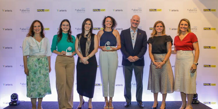  Engenheiras vencem a etapa nacional  do Prêmio Cátedra Abertis