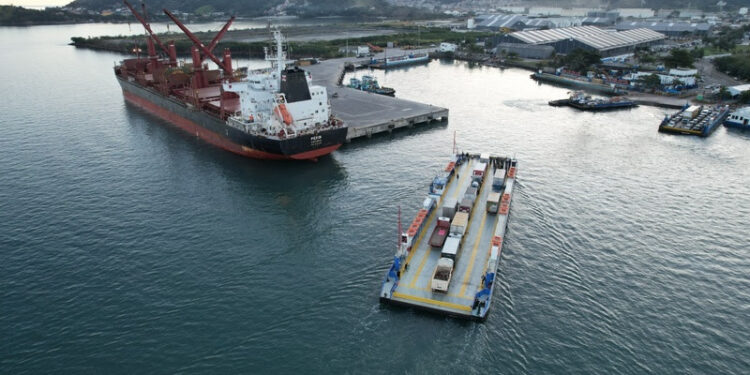 Travessia São Sebastião-Ilhabela tem novas regras para caminhões