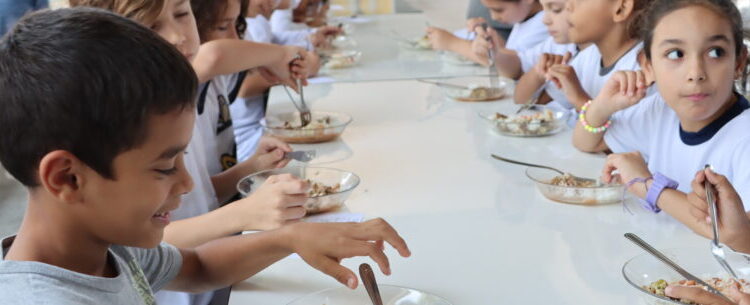 Escola campeã do Projeto Chef Caraguá será conhecida dia 25 de novembro