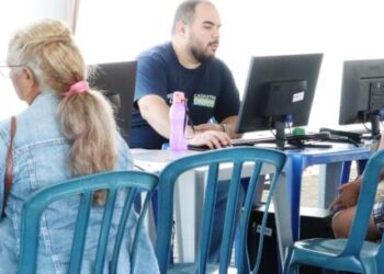 Gabinete em Ação segue no bairro Casa Branca até sexta-feira