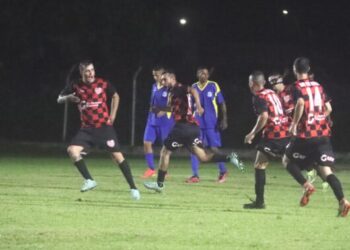 Jogos de futebol agitam cidade neste final de semana