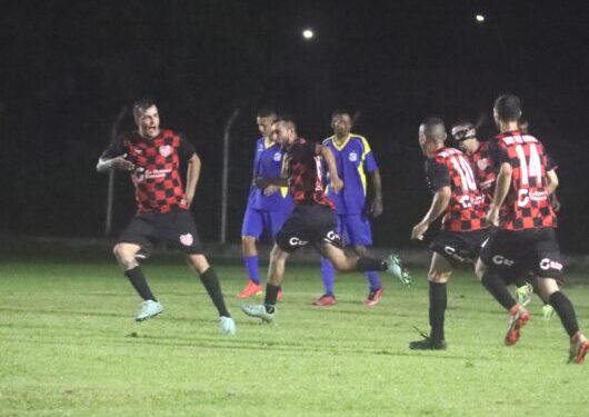Jogos de futebol agitam cidade neste final de semana