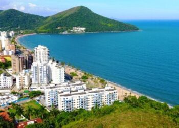 Caraguatatuba espera receber 150 mil turistas no feriado prolongado de Finados