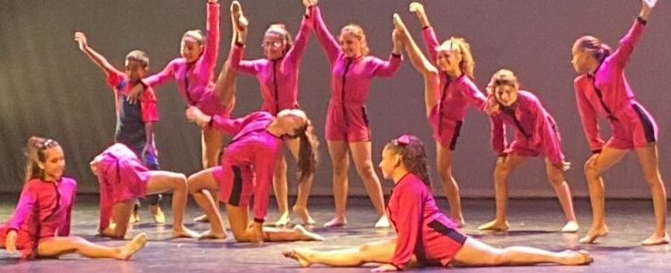 Festival de Ginástica Rítmica e Dança encanta público no Teatro Mário Covas