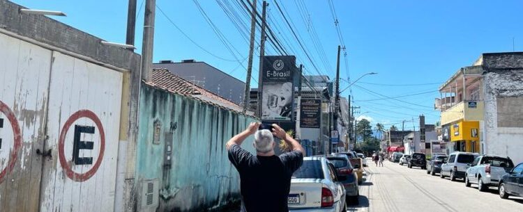 Prefeitura de Caraguatatuba intensifica fiscalização de cabos e fios caídos de postes