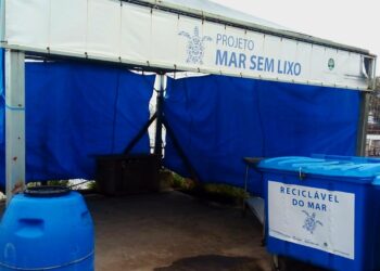 Bertioga integra projeto que prevê pagamento a pescadores por recolhimento de resíduos do mar