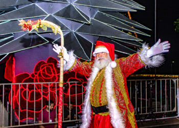 Parada de Natal, música, dança, teatro, luzes e emoção estão na programação natalina de Bertioga; confira!