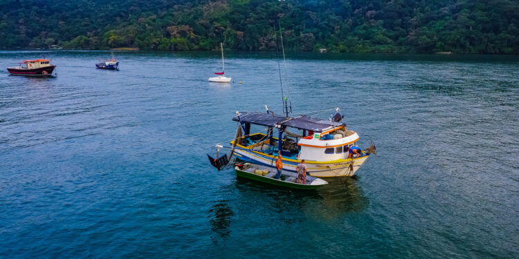 Bertioga realiza mutirão de cadastramento para o Programa Mar sem Lixo nesta sexta-feira, 10