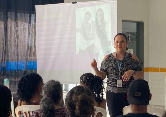 Jovens de programa social da Prefeitura de Caraguá recebem noções de ingresso no mercado de trabalho