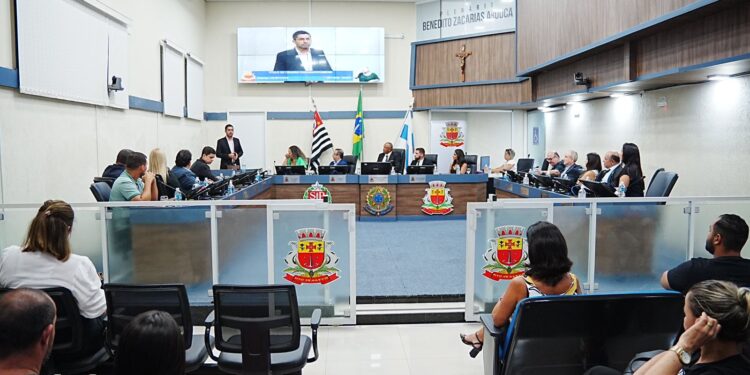 Leandro Luiz Cantieri e Walterly Rodrigues de Sousa são os novos Cidadãos Caraguatatubenses