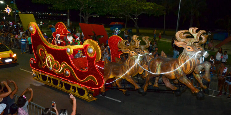 Luzes e programação natalina invadem Bertioga 