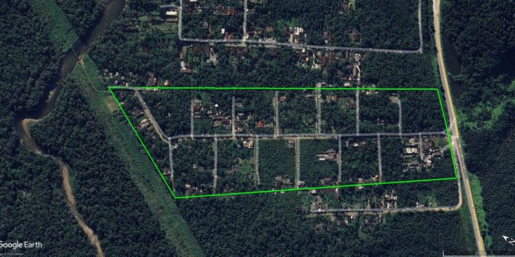 Nova área no Sítio São João passa por levantamento topográfico visando regularização fundiária