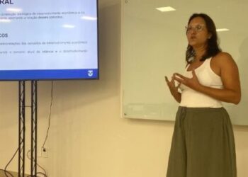 Psicóloga da Prefeitura de Caraguatatuba é convidada a palestrar em Seminário da FIOCRUZ