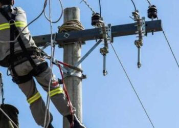 Caraguatatuba abre inscrições para curso de eletricista de rede de distribuição