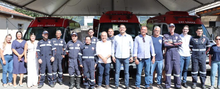 Prefeitura de Caraguatatuba realiza entrega de nova ambulância do SAMU