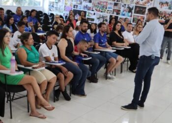 Prefeitura de Caraguatatuba premia escolas vencedoras do 12º Jogos Escolares Municipais