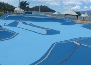 Pista de Skate da Praça Ton Ferreira é revitalizada com nova pintura