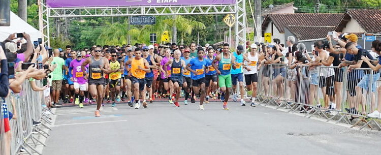 Atletas de Caraguatatuba participam da Fase Sub Regional dos 37º