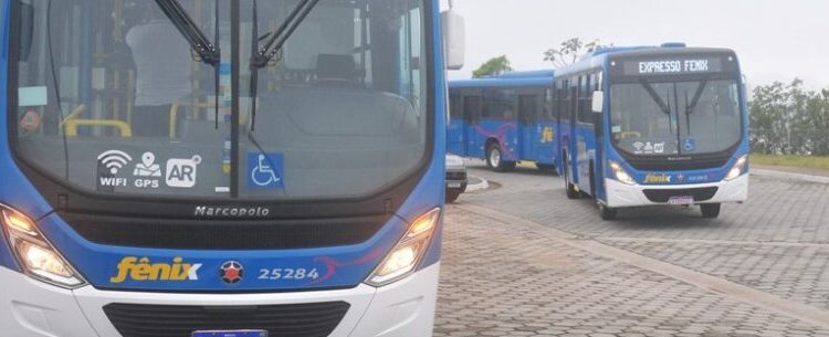 Prefeitura de Caraguatatuba altera trajetos de ônibus na Avenida da Praia para a Virada do Ano