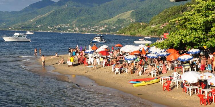 Sabesp lança Plano Verão e investe mais de R$ 252 mi em obras no Litoral Norte