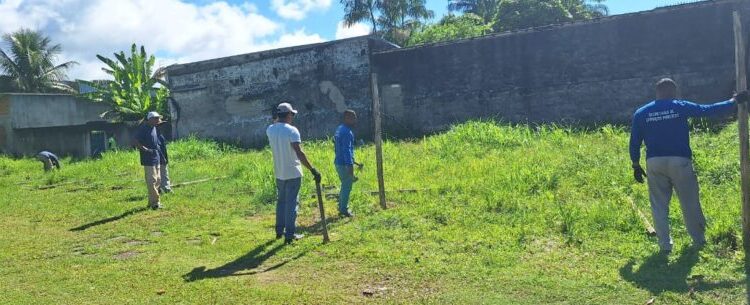 Prefeitura de Caraguatatuba impede invasão de área pública no Poiares