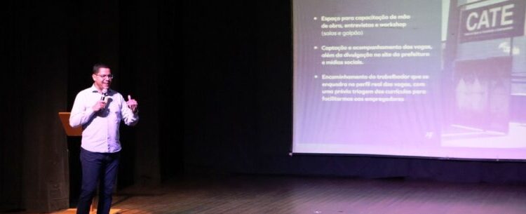 Prefeito de Caraguatatuba presta contas e anuncia ações de 2024 aos empresários da cidade