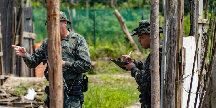 DOA remove cerca na “Força-Tarefa” contra ocupação irregular em Área de Proteção Ambiental