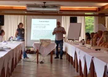 Funcionários da Prefeitura de Caraguatatuba fazem curso para entrevistadores do CadÚnico