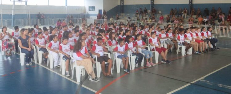 Proerd forma mais 120 alunos da rede municipal de Caraguatatuba