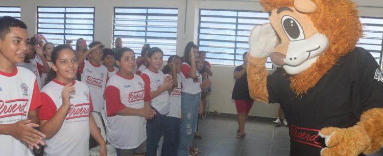 Mais 150 alunos da rede municipal de Caraguatatuba participam de formatura do Proerd