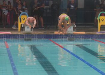 Festival de Natação recebe quase 700 pessoas em Caraguatatuba