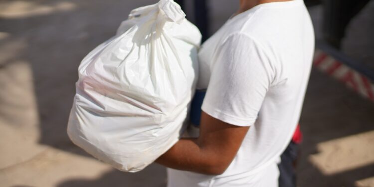 Fundo Social entrega kits de alimentos a famílias em vulnerabilidade
